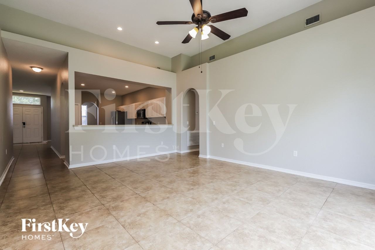 2751 Berkford Cir - Photo 6 of 16