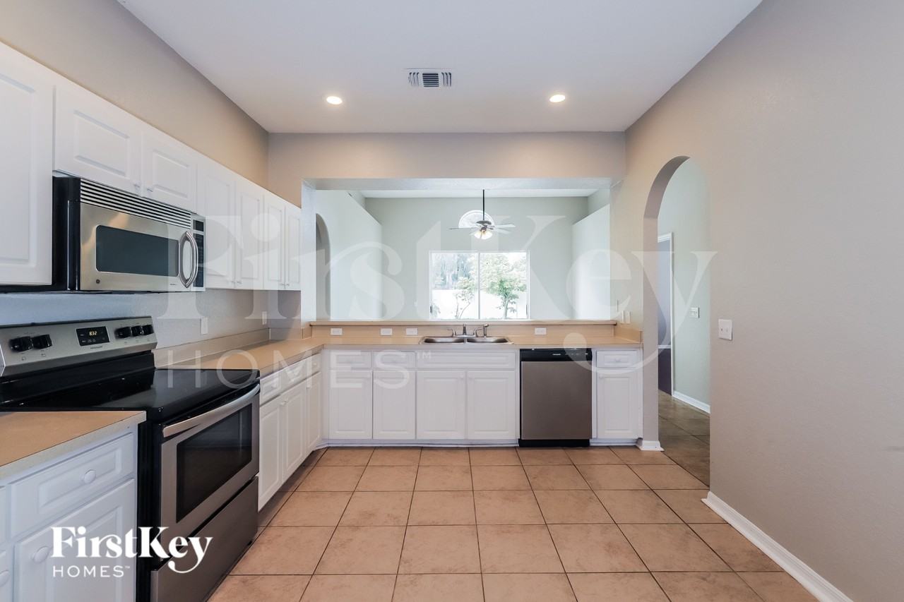 2751 Berkford Cir - Photo 7 of 16