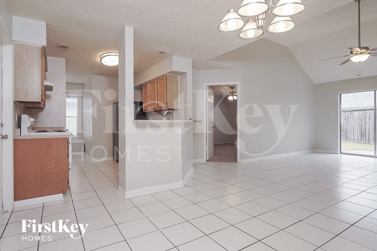 2714 Elder Rd - Photo 5 of 15