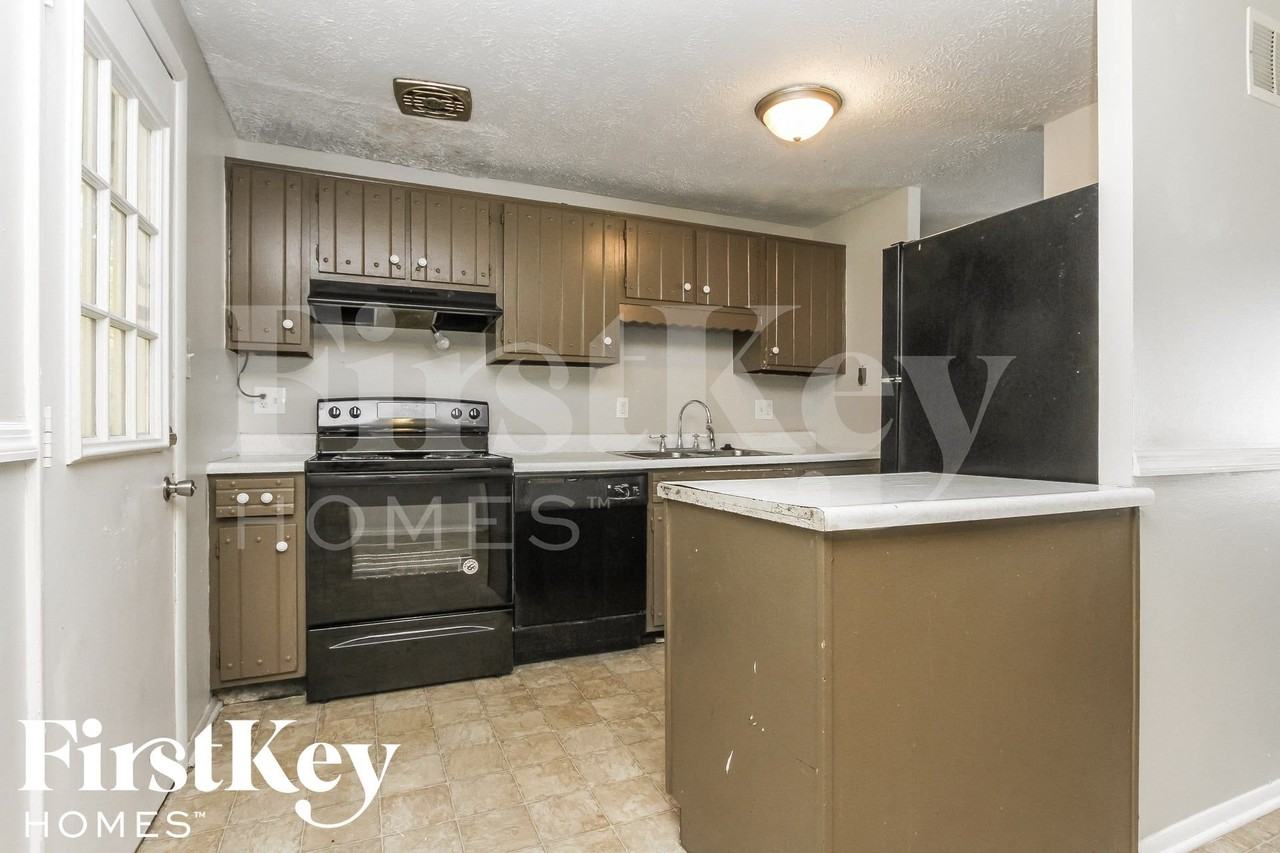 2530 Fairhaven Dr - Photo 7 of 15