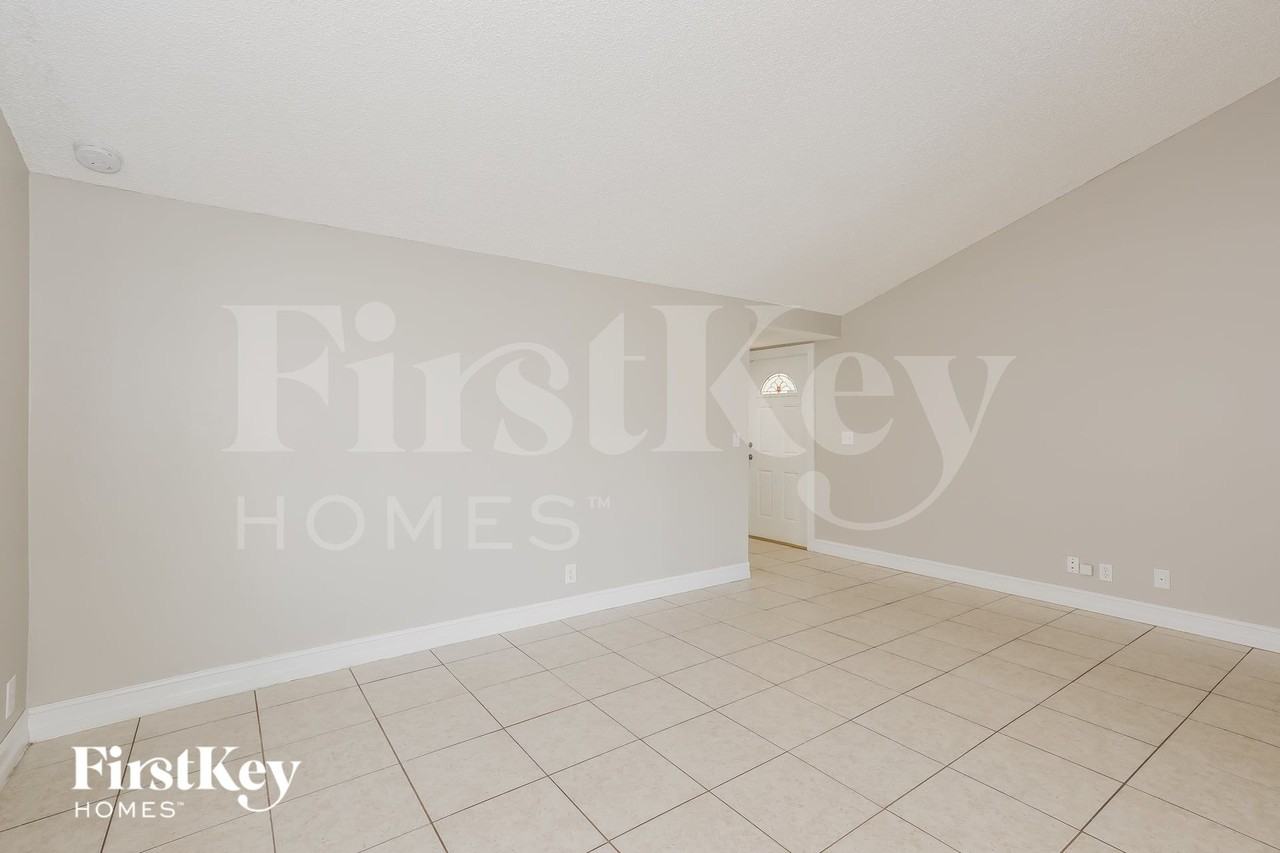 2366 Nwterrace - Photo 3 of 16