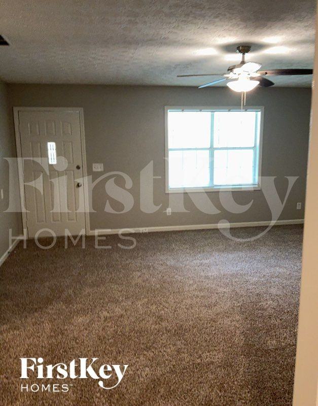 2009 Corners Cir - Photo 2 of 11
