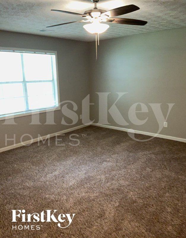2009 Corners Cir - Photo 4 of 11