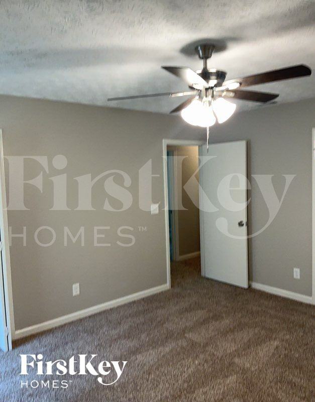 2009 Corners Cir - Photo 6 of 11