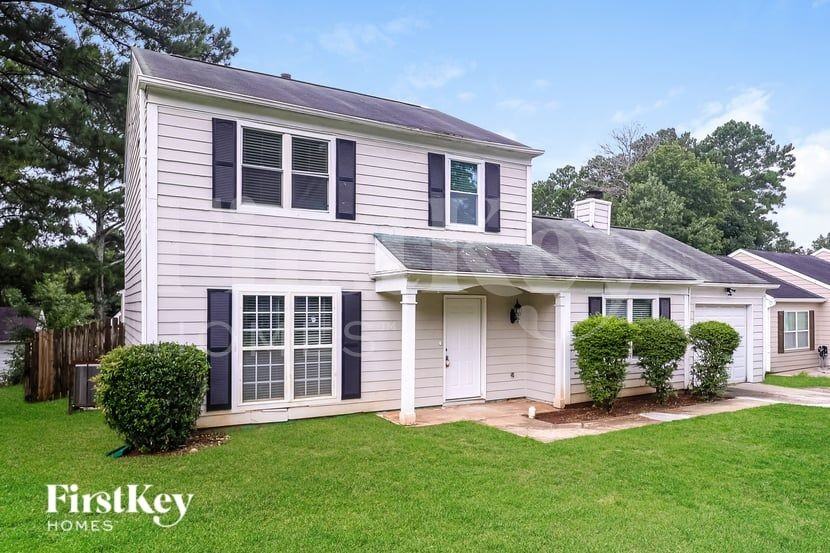 1287 Mill Lake Cir - Photo 2 of 16