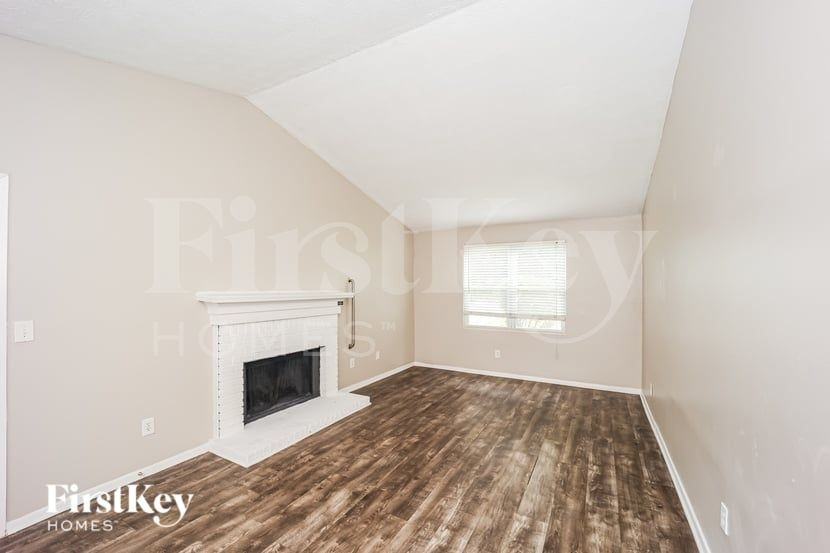 1287 Mill Lake Cir - Photo 3 of 16