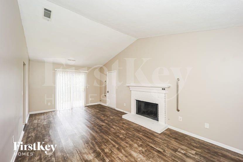 1287 Mill Lake Cir - Photo 4 of 16