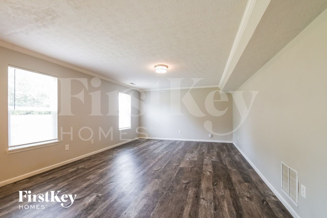 11056 Cool Winds Way - Photo 3 of 16