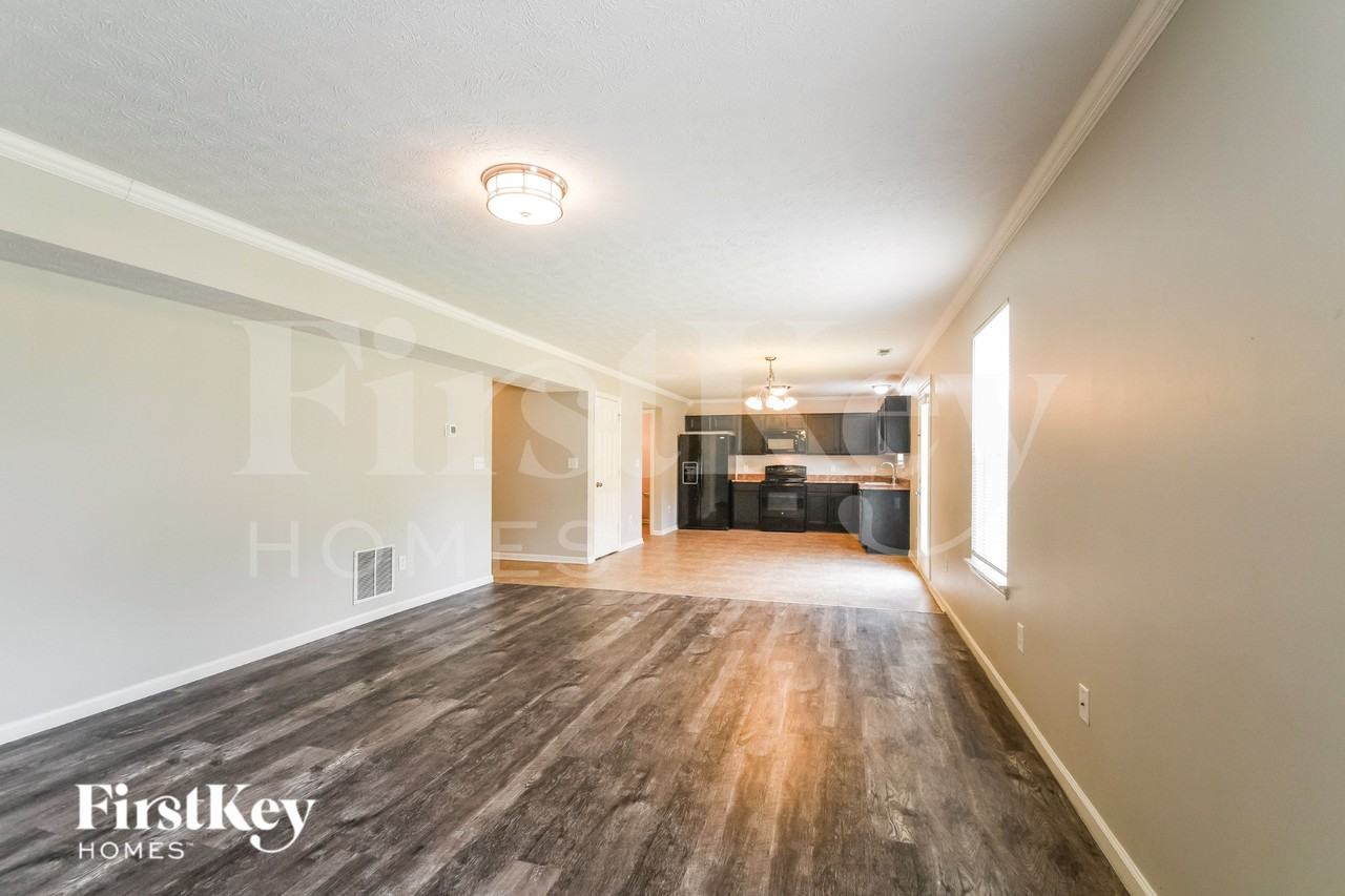 11056 Cool Winds Way - Photo 4 of 16