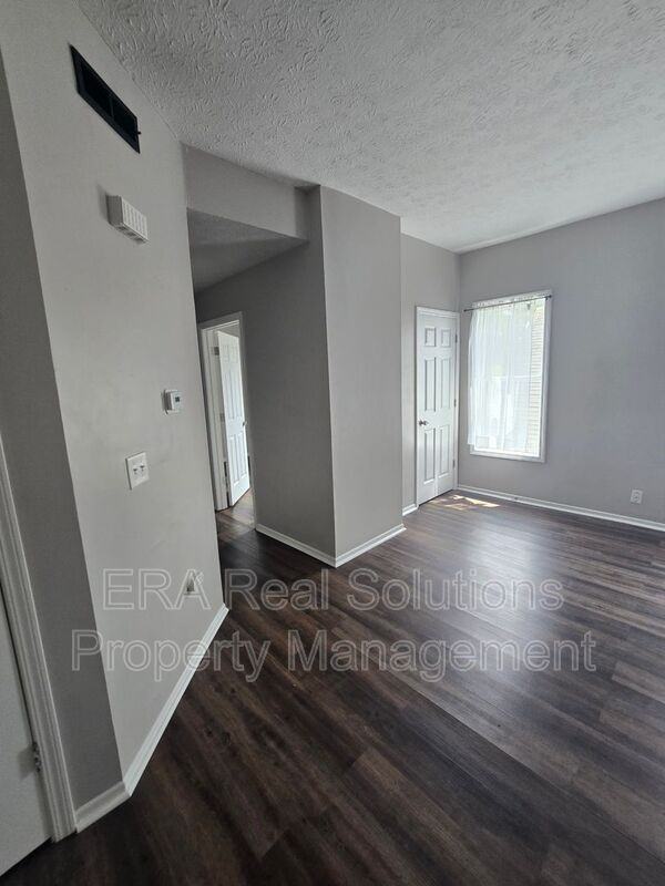 170 S Highland Ave - Photo 2 of 18