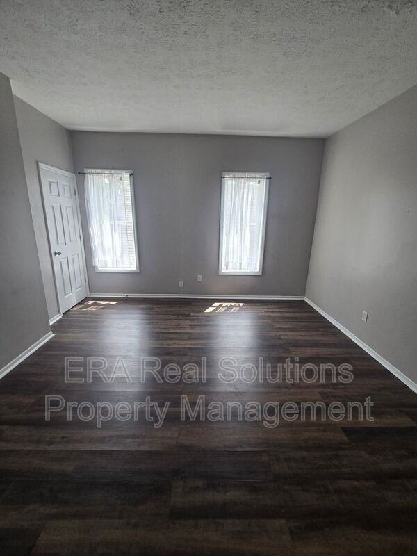 170 S Highland Ave - Photo 3 of 18