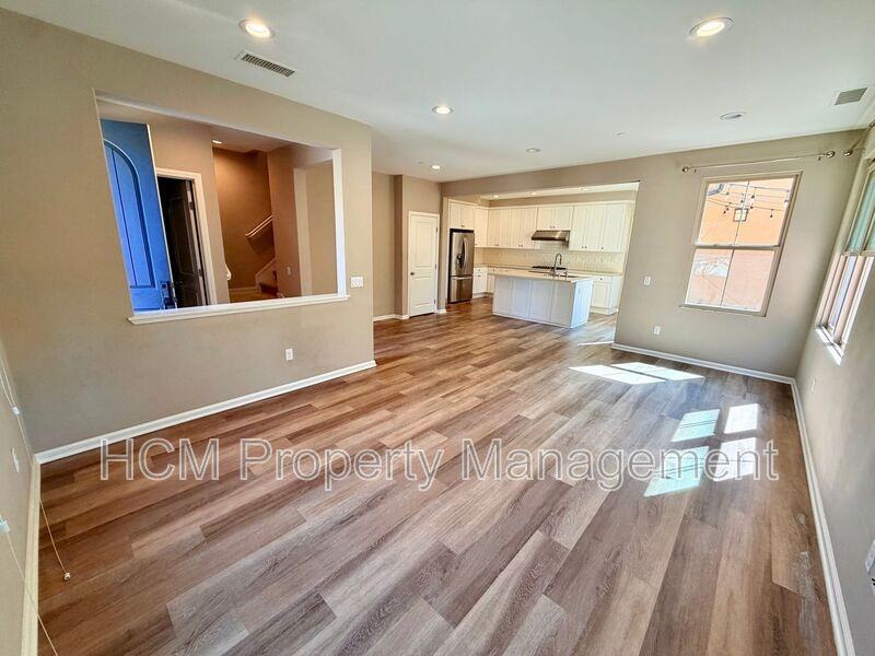 180 Outwest - Photo 2 of 22