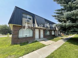 featured image of 337 E 15th St #4