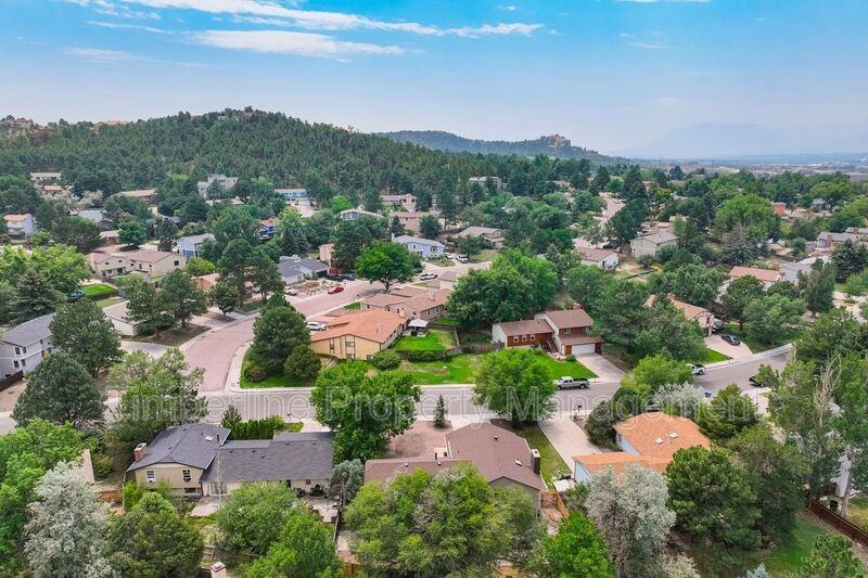 6446 Pulpit Rock Dr - Photo 7 of 50