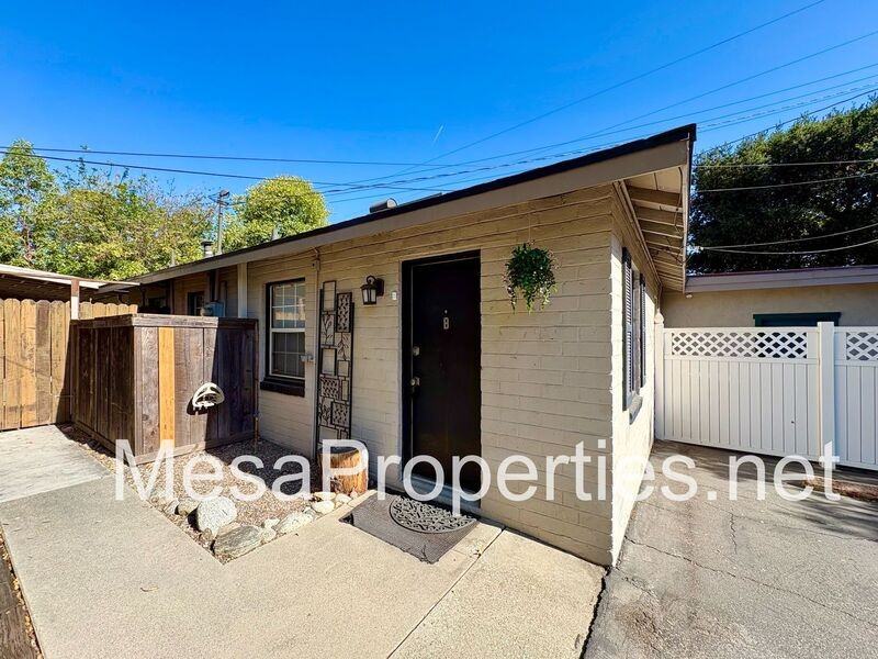 1480 N Mills Ave #BACK - Photo 2 of 16