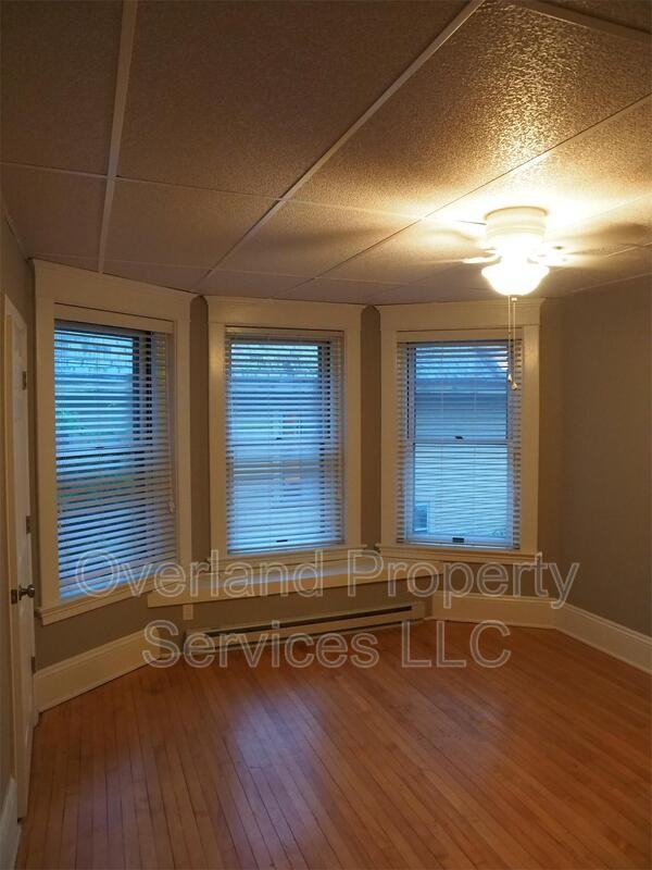 90 N Winooski Ave - Photo 5 of 11