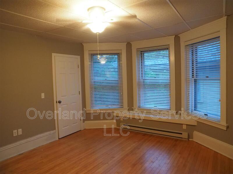 90 N Winooski Ave - Photo 6 of 11