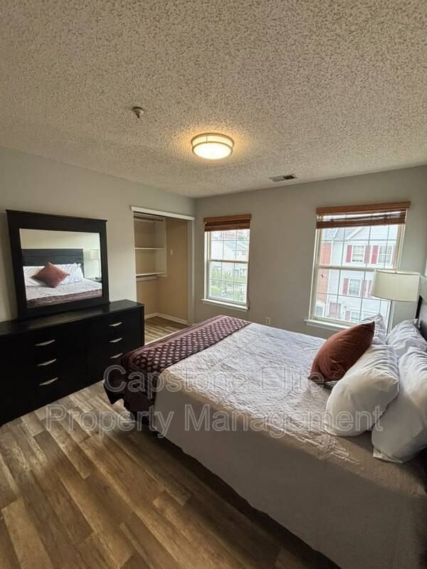 48 Marrow St - Photo 3 of 6