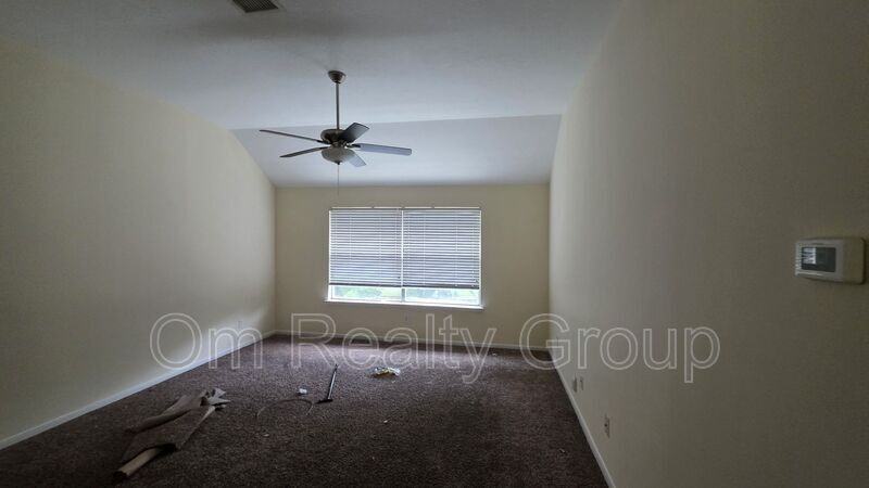 15335 Garett Green Cir - Photo 2 of 18