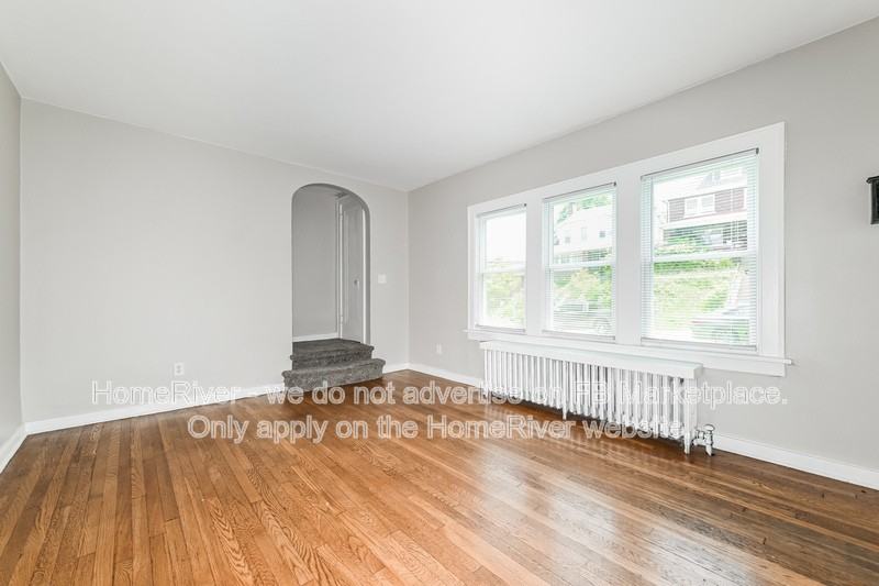 3025 Norwood Ave - Photo 7 of 21