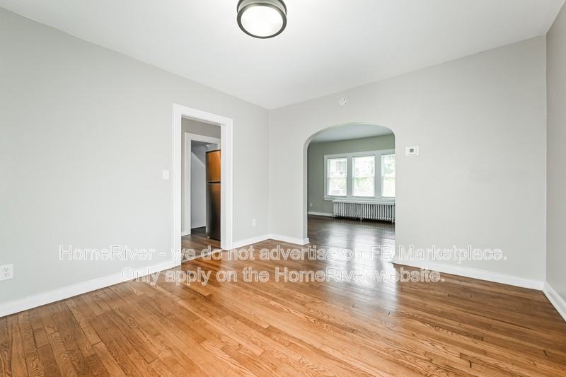 3025 Norwood Ave - Photo 7 of 22