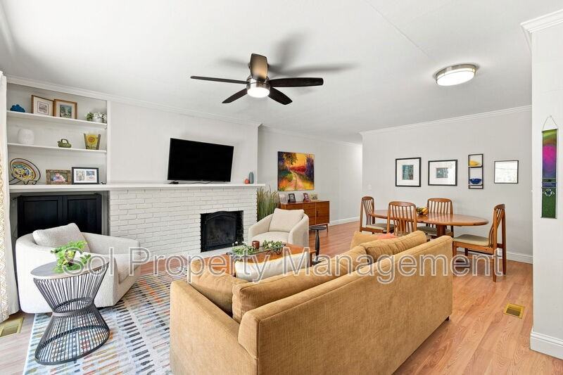67 Elizabeth Way - Photo 4 of 32
