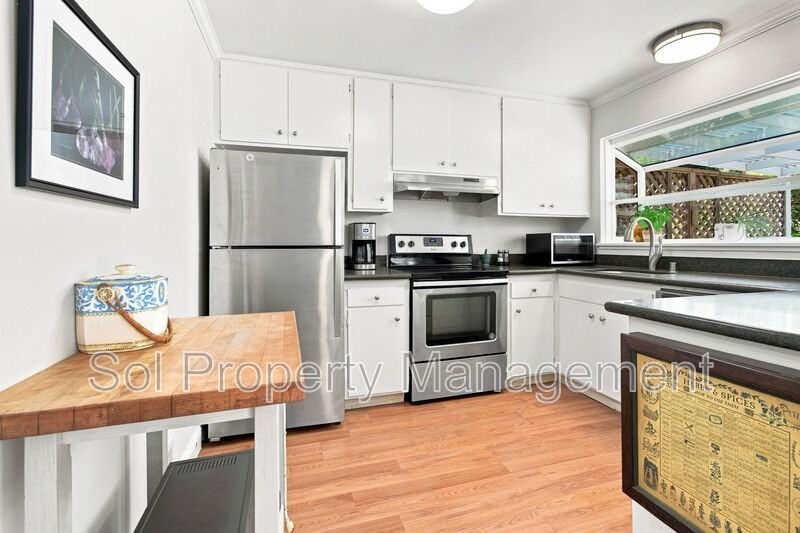 67 Elizabeth Way - Photo 7 of 32