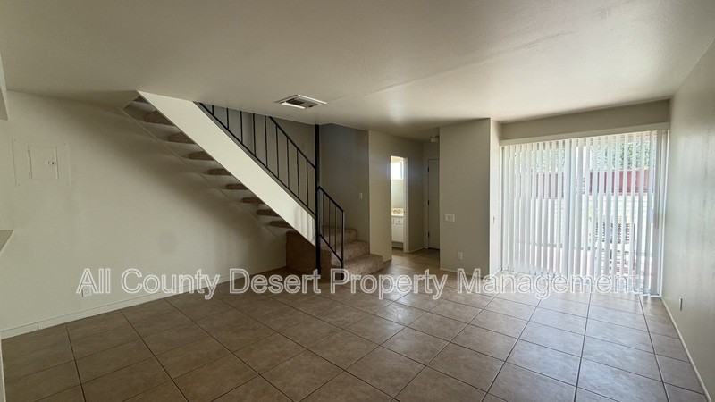 550 S El Cielo Rd #1 - Photo 4 of 19
