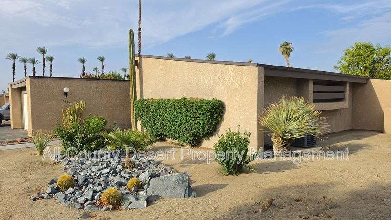 74204 Catalina Way - Photo 2 of 15