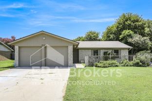1712 Sherman Dr - Photo 1 of 1