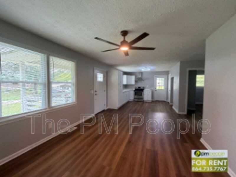 119 Welborn Cir - Photo 5 of 14