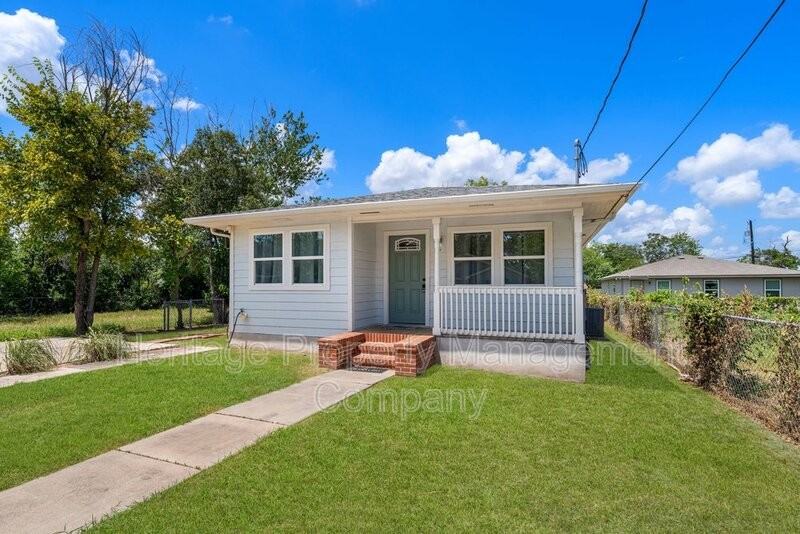 908 Liberty Ave - Photo 2 of 37