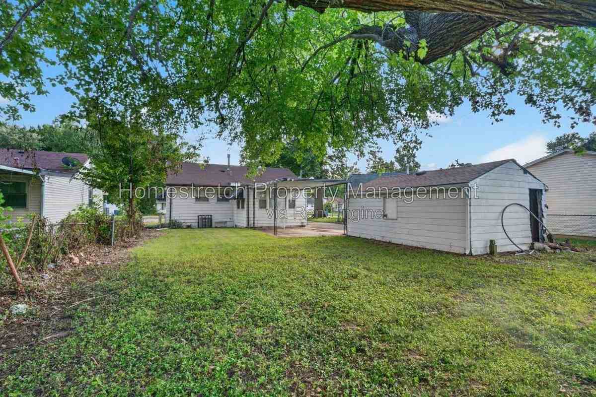 161 Cameron Rd - Photo 5 of 10