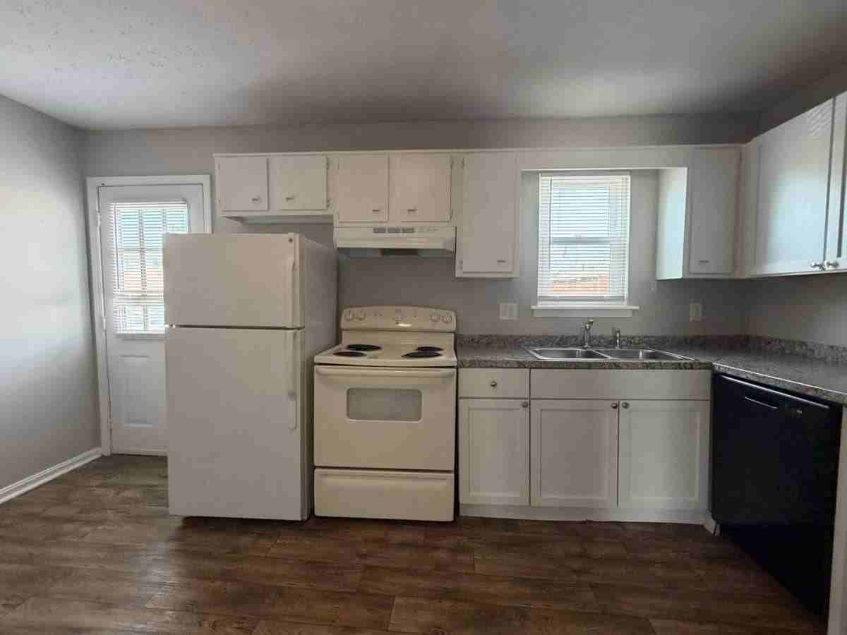 3410 Clingstone Way - Photo 2 of 10