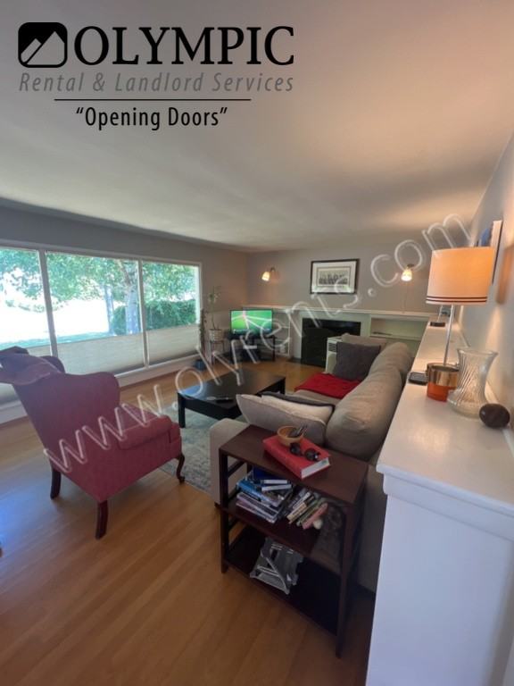 1307 Jasper Ave Ne - Photo 2 of 10