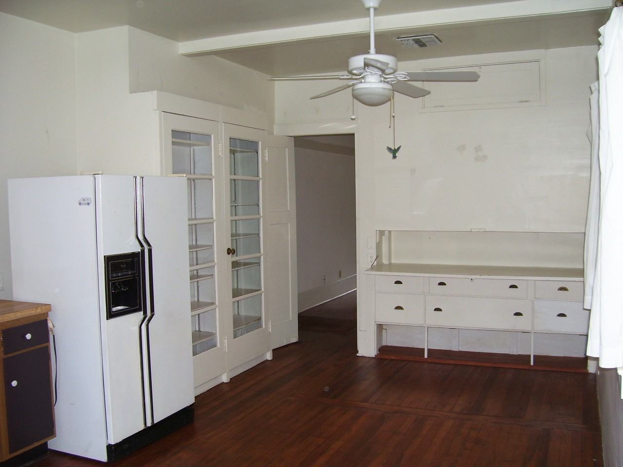 520 Avery Ave - Photo 3 of 7