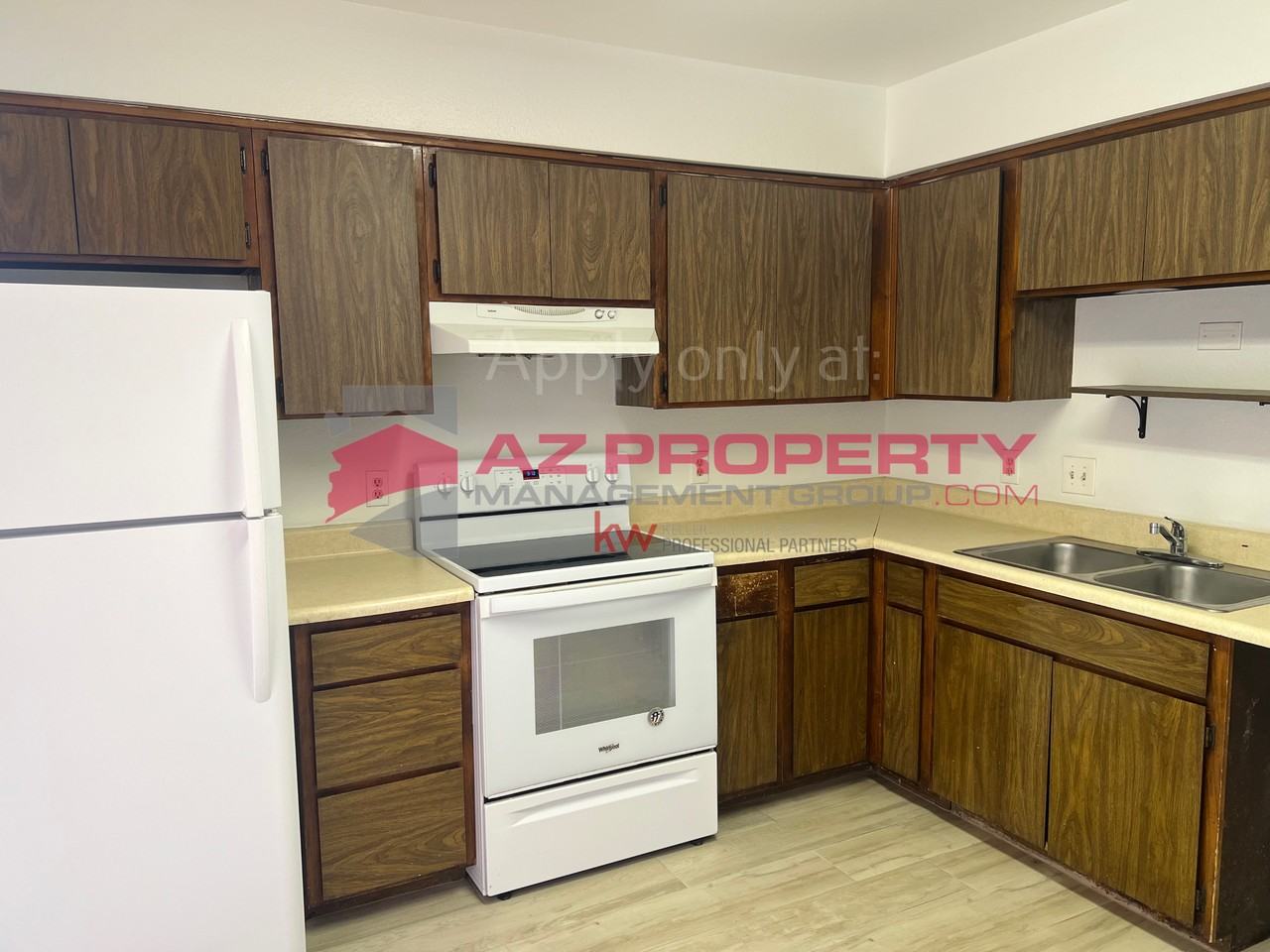 2228 E Broadway Rd - Photo 5 of 8