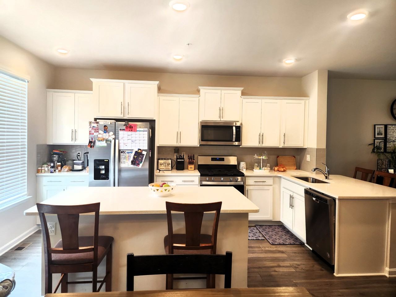 2065 Hinshaw Dr - Photo 3 of 25