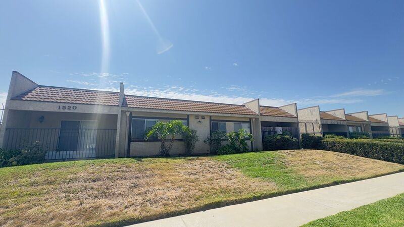1520 N California Ave #109 - Photo 2 of 16