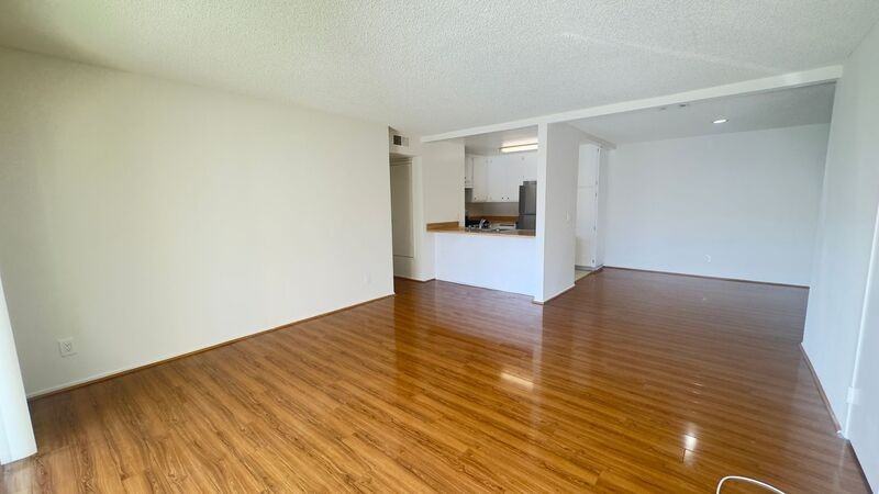 1520 N California Ave #109 - Photo 4 of 16