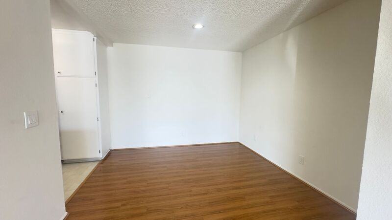 1520 N California Ave #109 - Photo 5 of 16