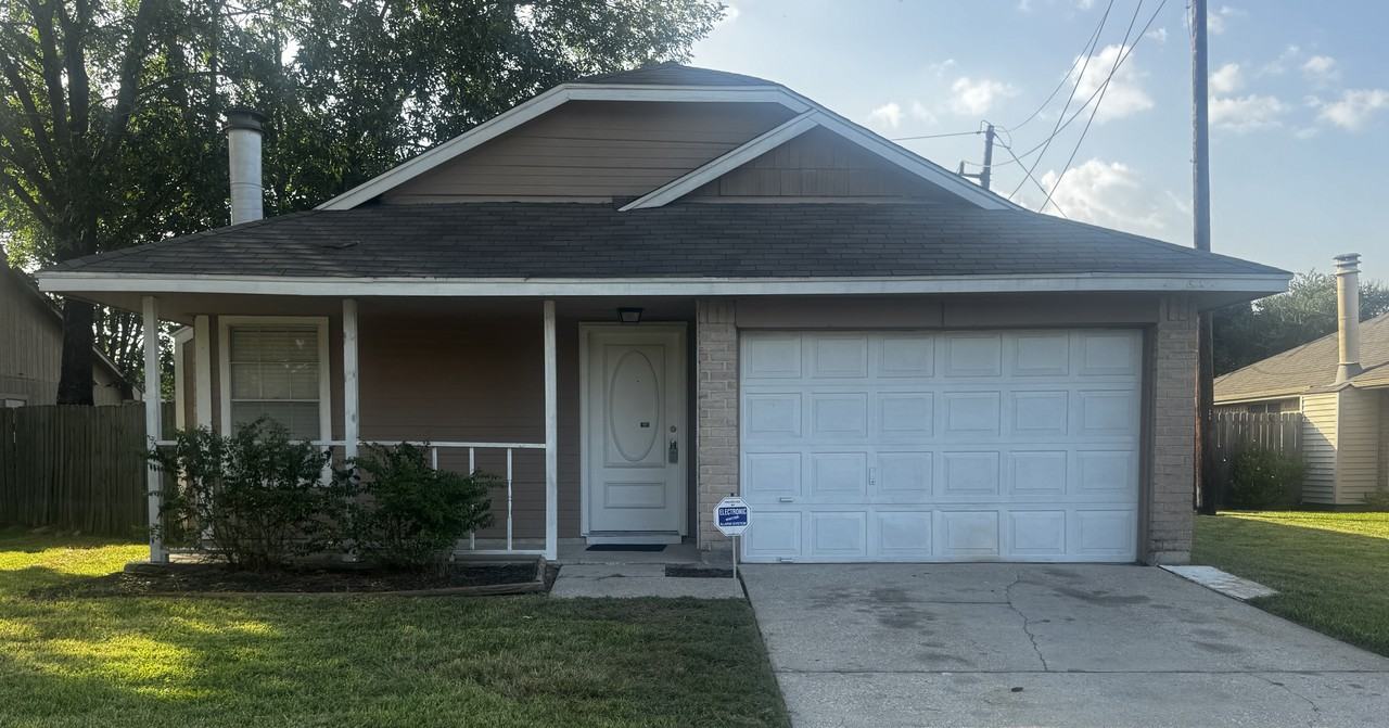 10719 Ambergate Dr