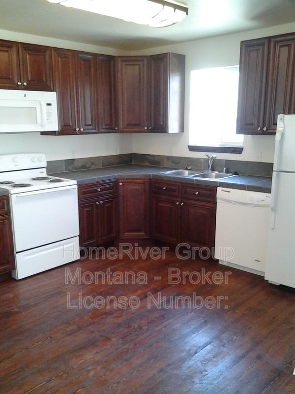 1922 Burlington Ave #A - Photo 3 of 7
