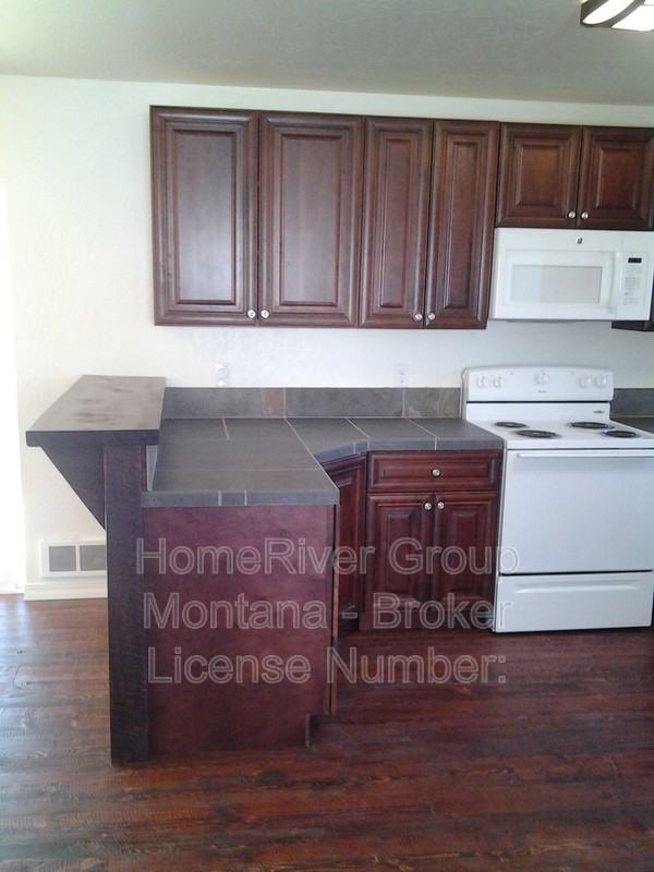 1922 Burlington Ave #A - Photo 4 of 7