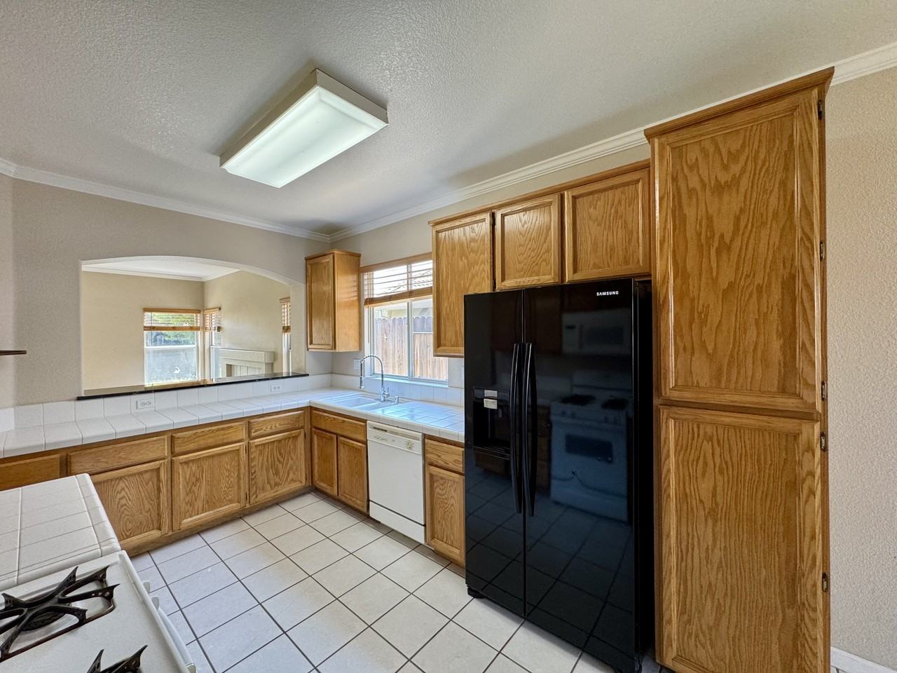 1220 Arbor Dr - Photo 5 of 25