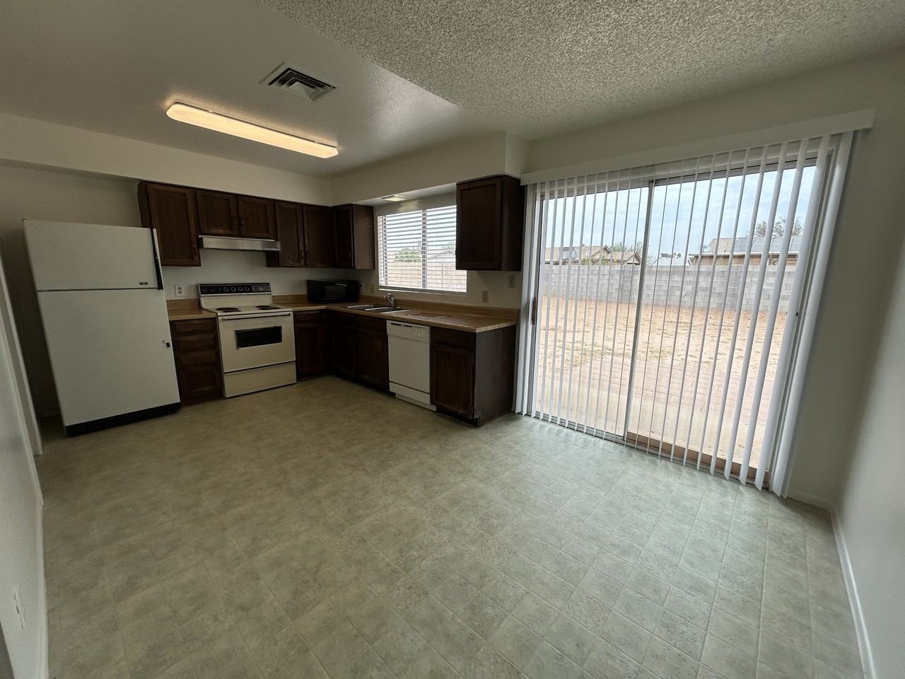 2060 W Peralta Ave - Photo 5 of 26