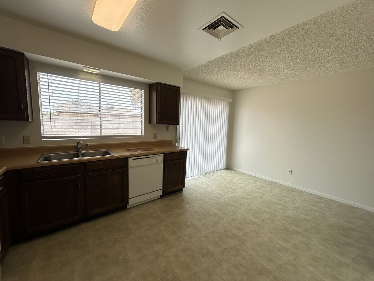 2060 W Peralta Ave - Photo 7 of 26