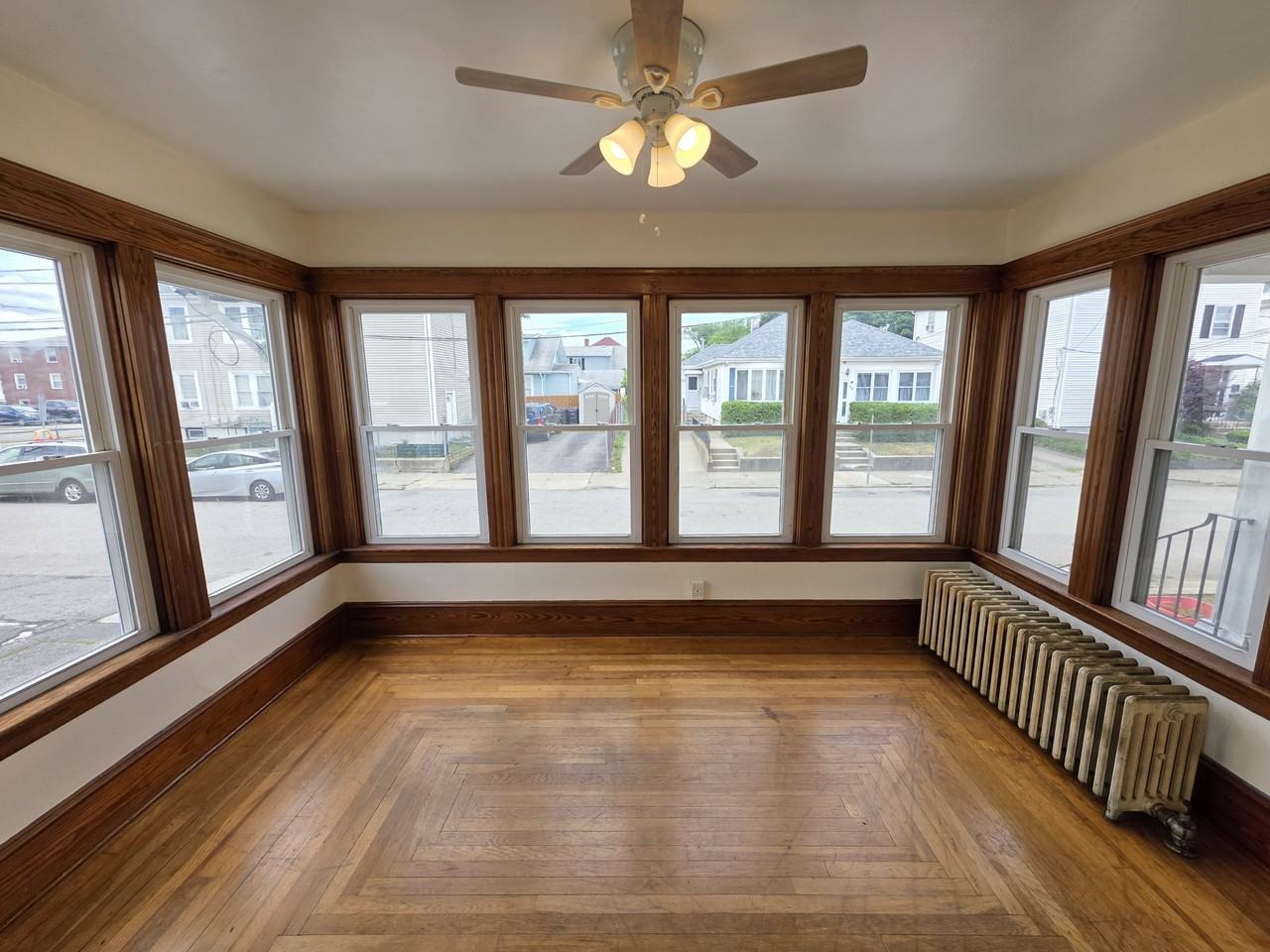 82-84 Littlefield St - Photo 5 of 12