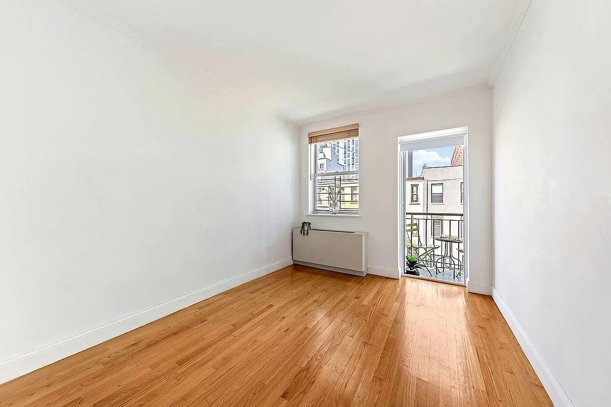 203 W 122nd St - Photo 7 of 9