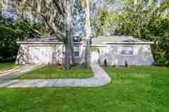 9135 Maynard Ave - Photo 1 of 1